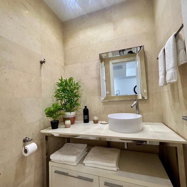 lujoso apartamento yoo baño