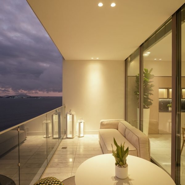 Proyecto en Paitilla con vistas panorámicas al mar y acabados de lujo, ofreciendo un estilo de vida exclusivo. NL REALTY & LEGAL SERVICES, Panamá. Real State.